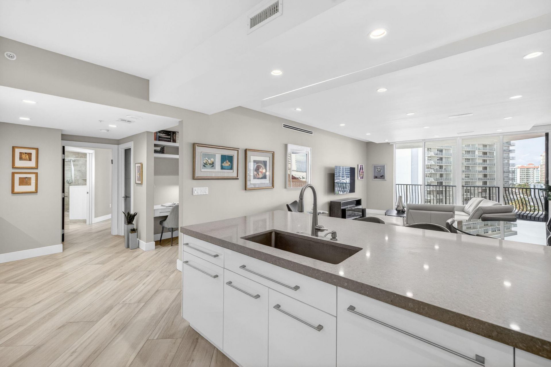 100 S Birch Road, Unit 803, Fort Lauderdale, FL 33316 Photo