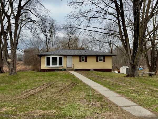 1 Corine Drive , Poughkeepsie, NY 12601