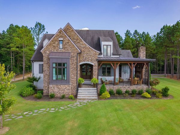 348 COUNTRYSIDE DR, Lexington, TN 38351