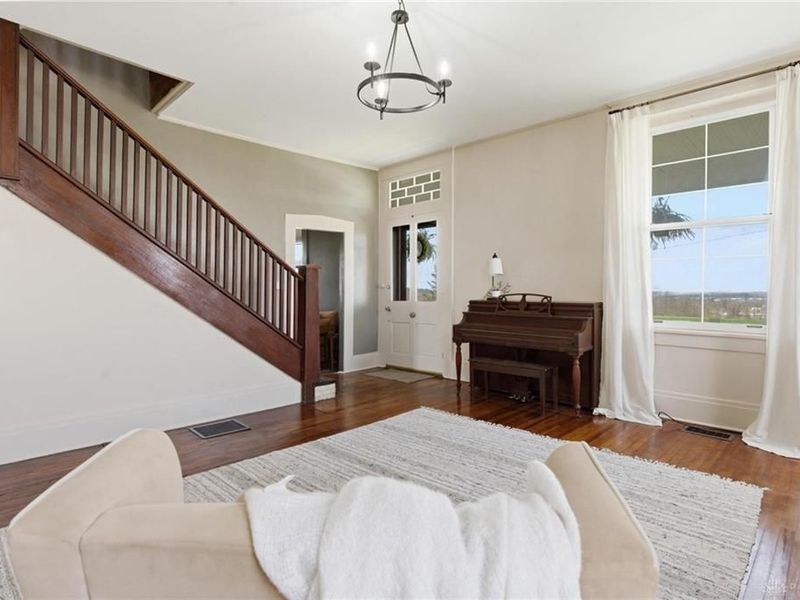 351 W Main Street, Hillsboro, OH 45133 Photo 8