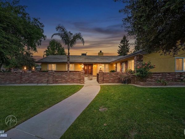 253 E McKee Road, Bakersfield, CA 93307