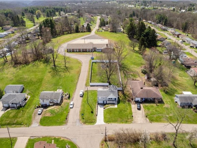 145 Locust Boulevard, Wintersville, OH 43953 Photo 11