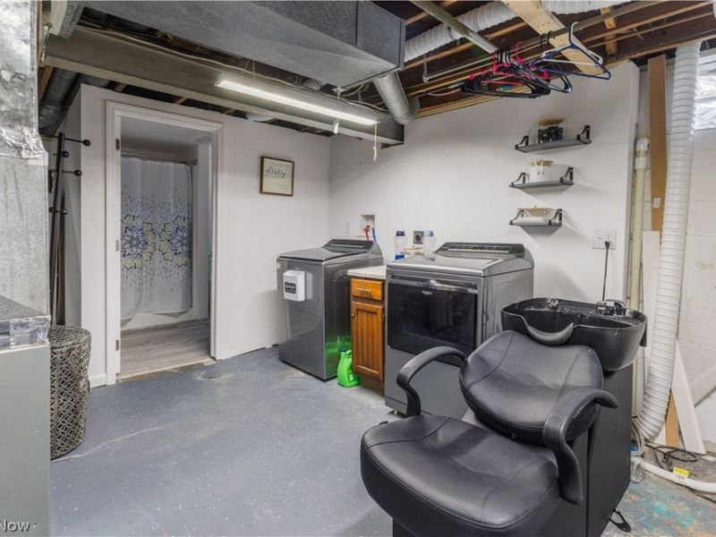 145 Locust Boulevard, Wintersville, OH 43953 Photo 24