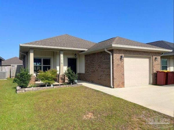 5798 Corkscrew Ct, Pace, FL 32571