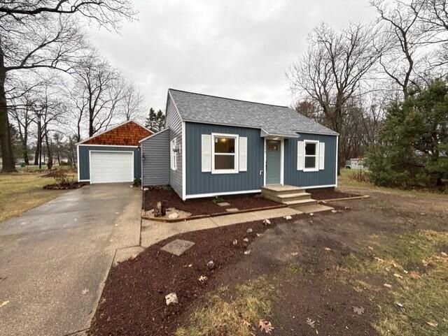 177 S Bear Lake Road, Muskegon, MI 49445 Main Photo