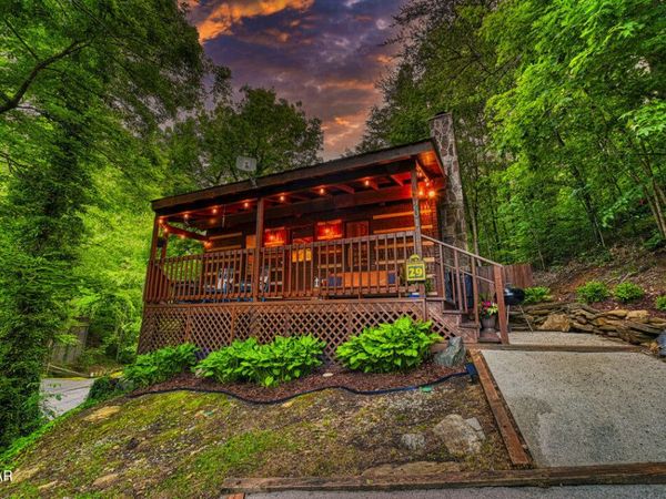 201 Tsali Way, Sevierville, TN 37876