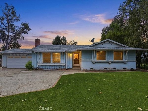 10136 Mcbroom, Sunland, CA 91040