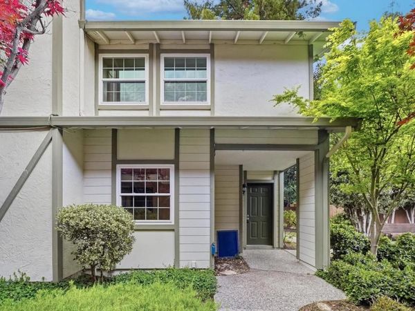 38 Devonshire Avenue, Unit 6, Mountain View, CA 94043