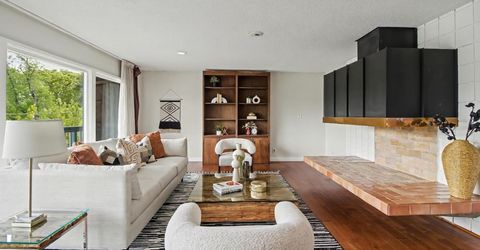 4640 Hillview Way, Sacramento, CA 95822 Photo