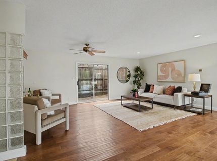 4640 Hillview Way, Sacramento, CA 95822 Photo