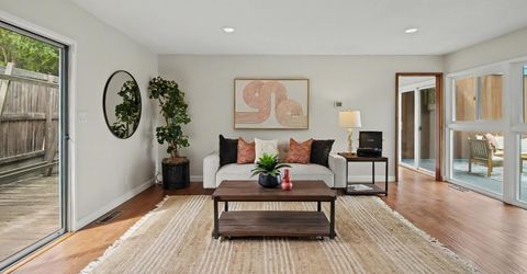 4640 Hillview Way, Sacramento, CA 95822 Photo