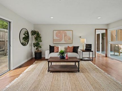 4640 Hillview Way, Sacramento, CA 95822 Photo