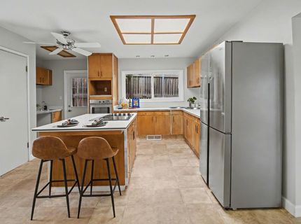 4640 Hillview Way, Sacramento, CA 95822 Photo