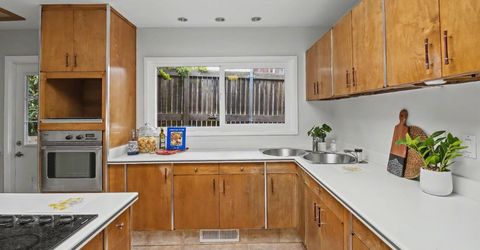 4640 Hillview Way, Sacramento, CA 95822 Photo