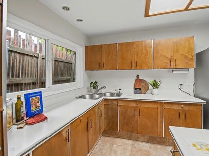 4640 Hillview Way, Sacramento, CA 95822 Photo