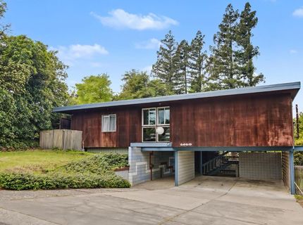 4640 Hillview Way, Sacramento, CA 95822 Photo