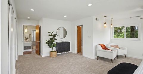 4640 Hillview Way, Sacramento, CA 95822 Photo