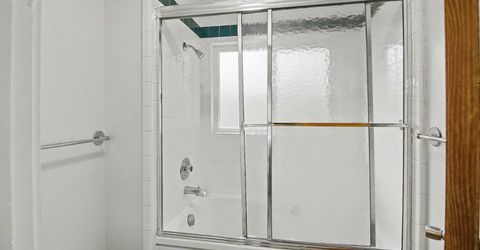 4640 Hillview Way, Sacramento, CA 95822 Photo