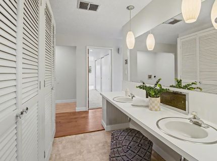 4640 Hillview Way, Sacramento, CA 95822 Photo