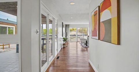 4640 Hillview Way, Sacramento, CA 95822 Photo