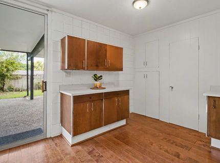 4640 Hillview Way, Sacramento, CA 95822 Photo