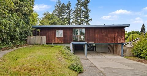 4640 Hillview Way, Sacramento, CA 95822 Photo