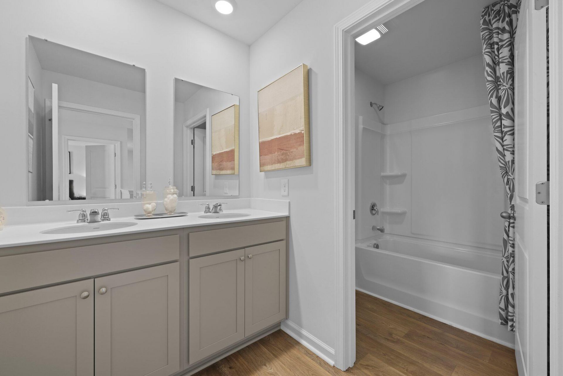 436 Tulip Poplar Drive Photo 27