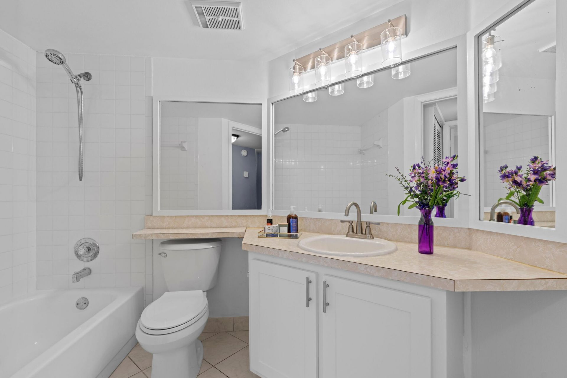 5545 Courtyard Drive, Margate, FL 33063 Photo