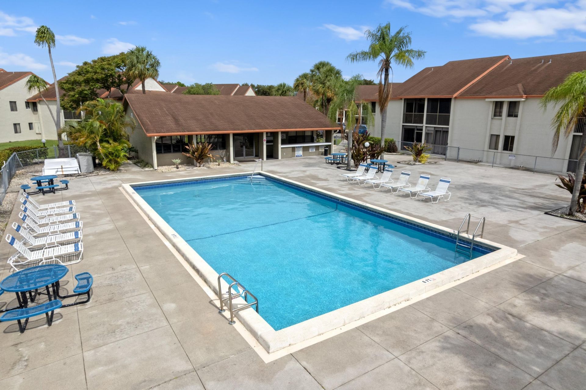 5545 Courtyard Drive, Margate, FL 33063 Photo