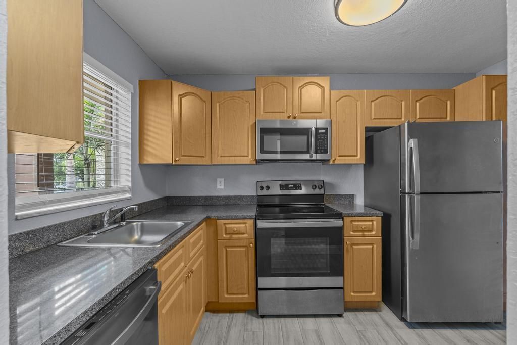 120 Sparrow Drive, Unit 205, Royal Palm Beach, FL 33411 Photo