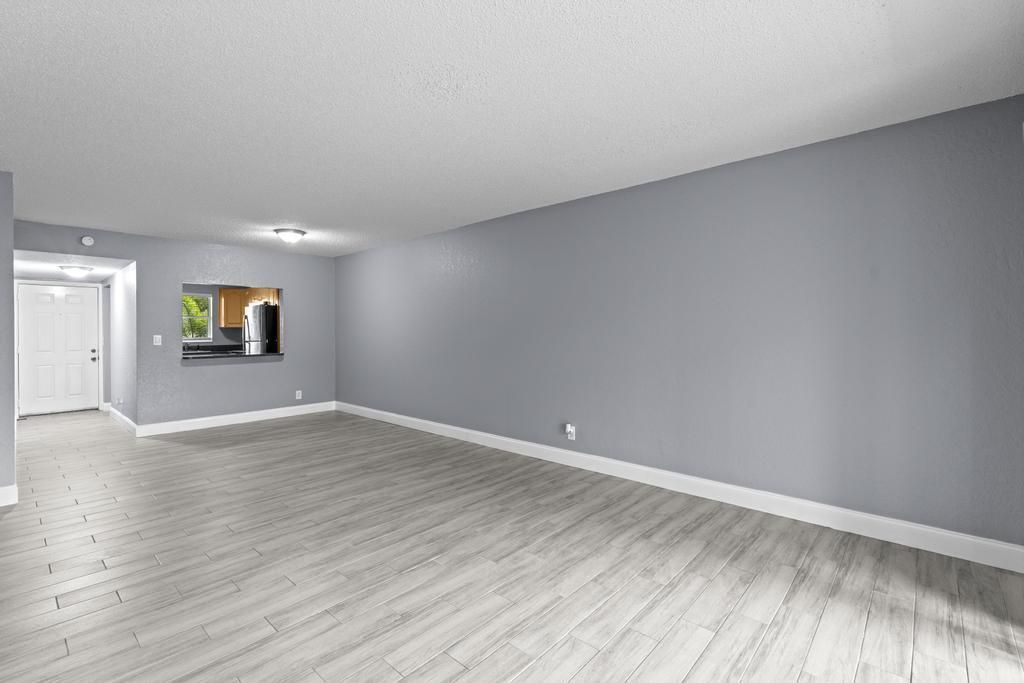 120 Sparrow Drive, Unit 205, Royal Palm Beach, FL 33411 Photo