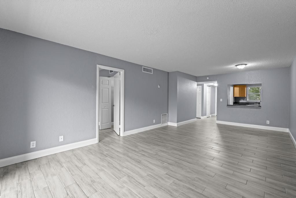 120 Sparrow Drive, Unit 205, Royal Palm Beach, FL 33411 Photo