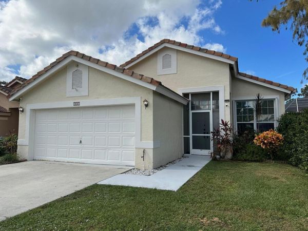 717 Lake Wellington Drive, Wellington, FL 33414