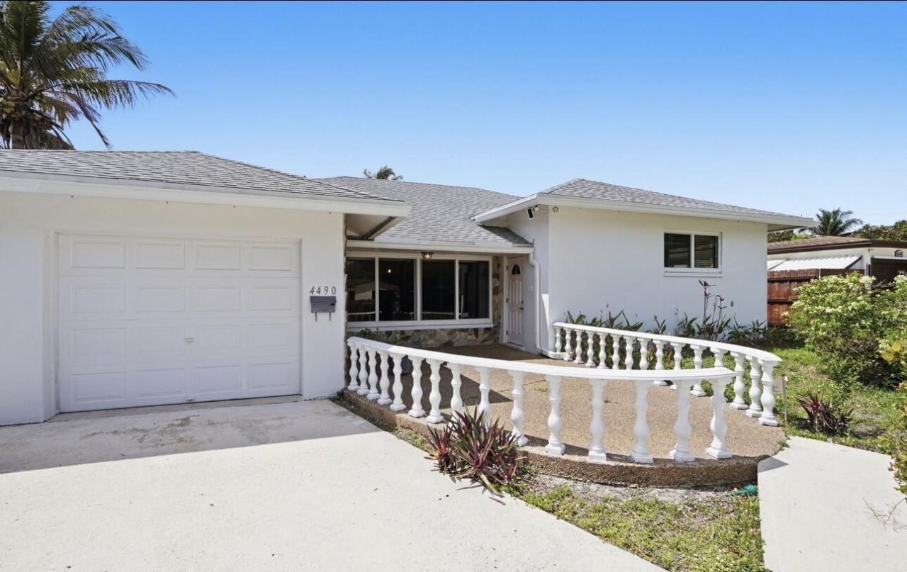4490 NW 43rd Street, Lauderdale Lakes, FL 33319 Photo