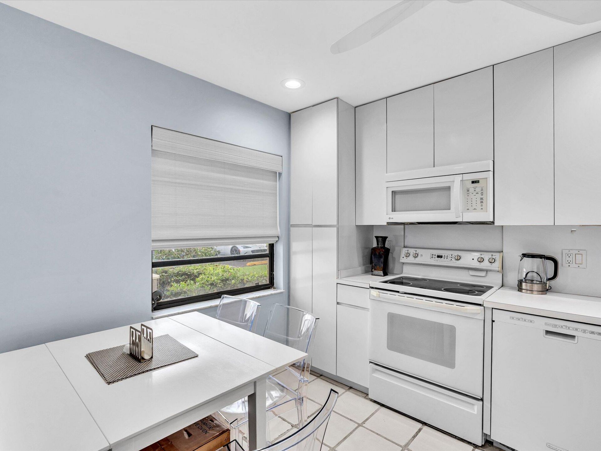 8410 Casa Del Lago, Unit 20-a, Boca Raton, FL 33433 Photo