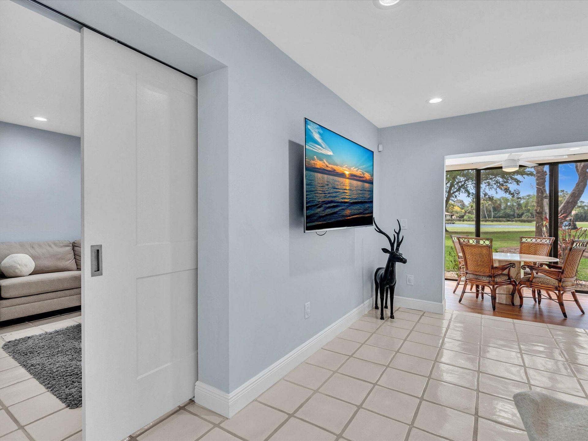 8410 Casa Del Lago, Unit 20-a, Boca Raton, FL 33433 Photo