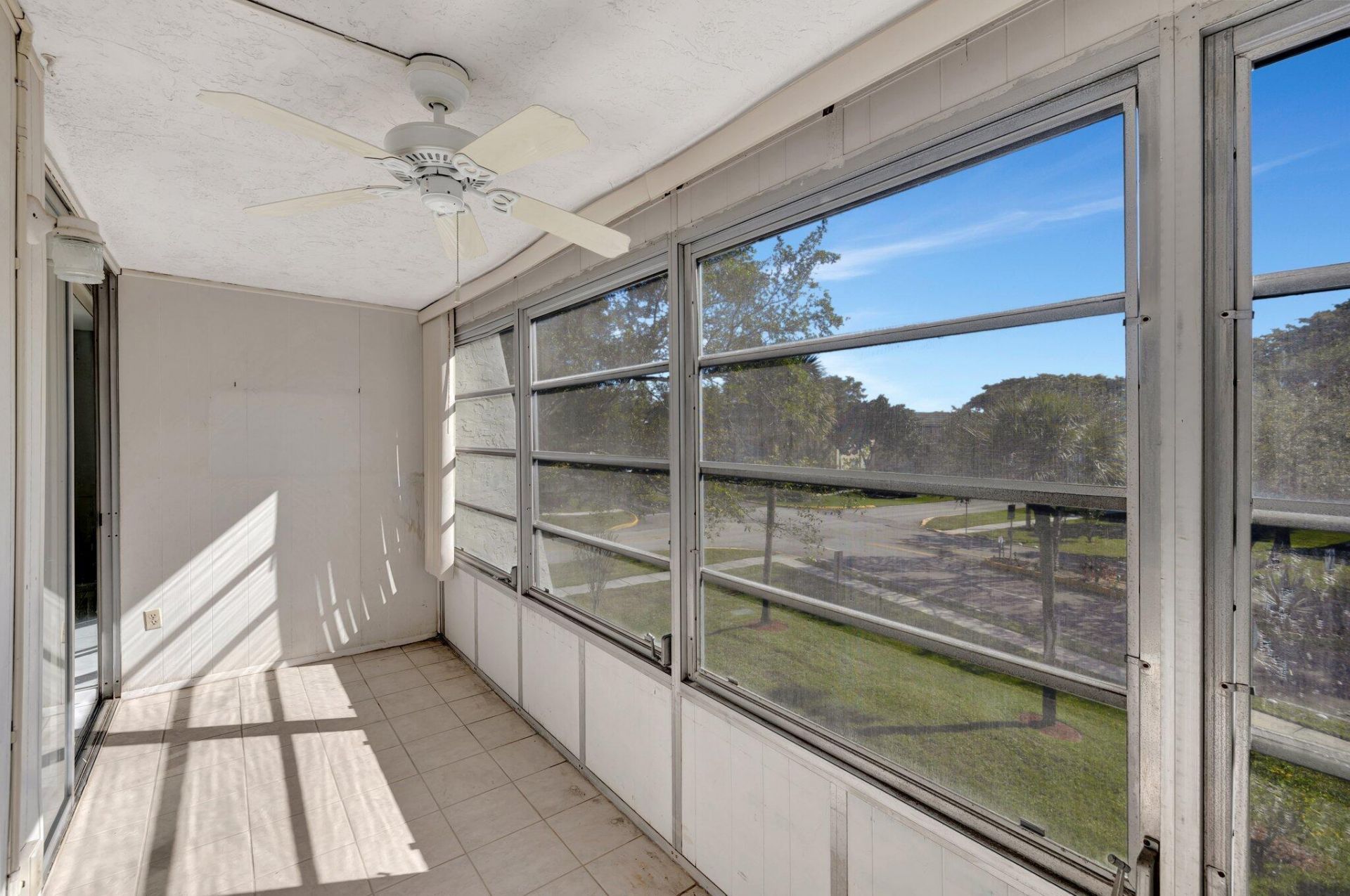 9101 Lime Bay Boulevard, Unit 312, Tamarac, FL 33321 Photo