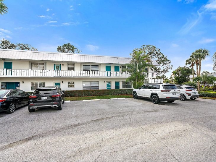 2929 SE Ocean Boulevard, Unit 103-2, Stuart, FL 34996
