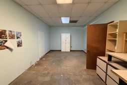 7349 Peppermill Parkway photo 4