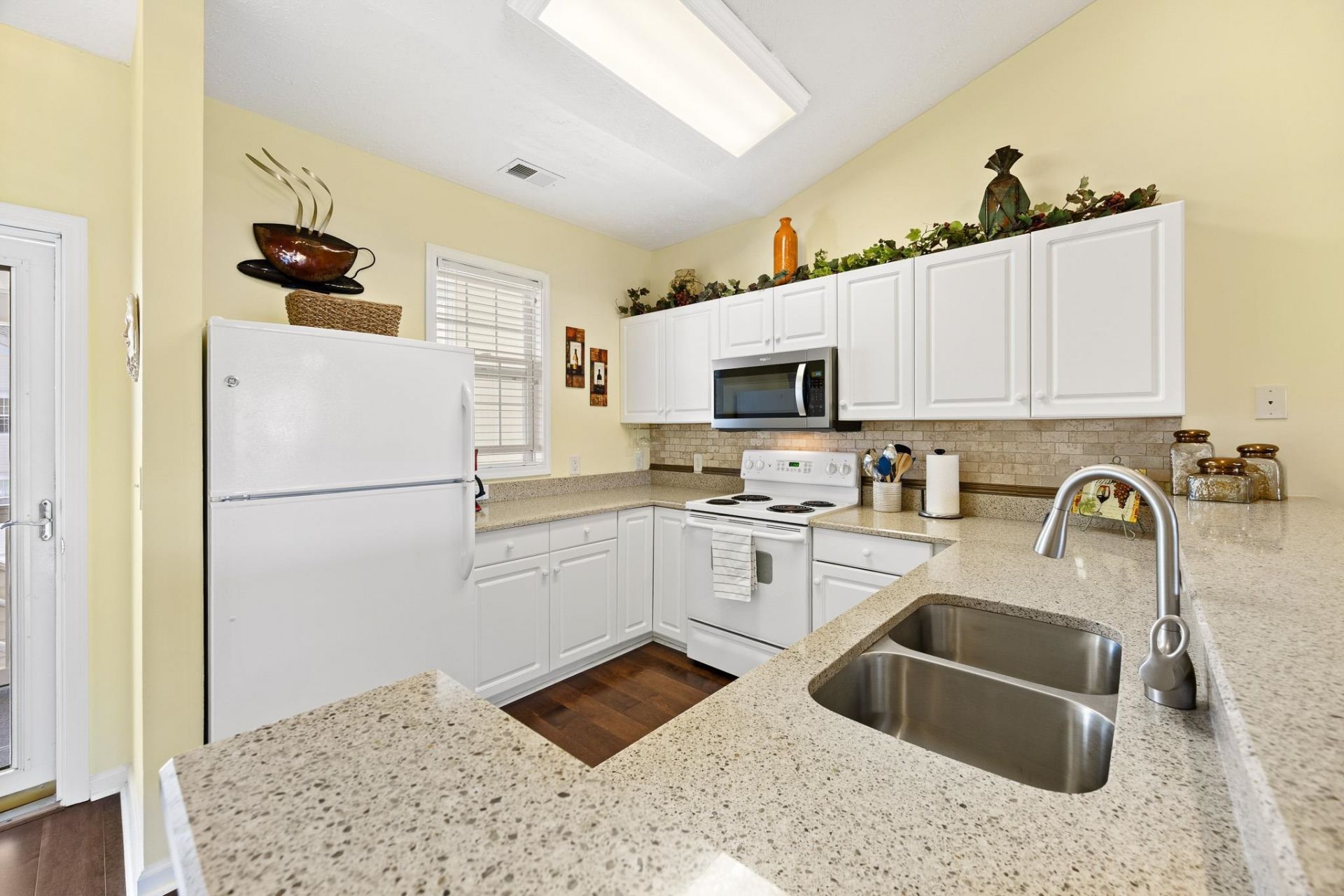 901 West Port Dr. Photo 11