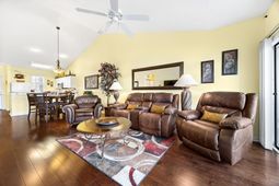 901 West Port Dr. photo 4