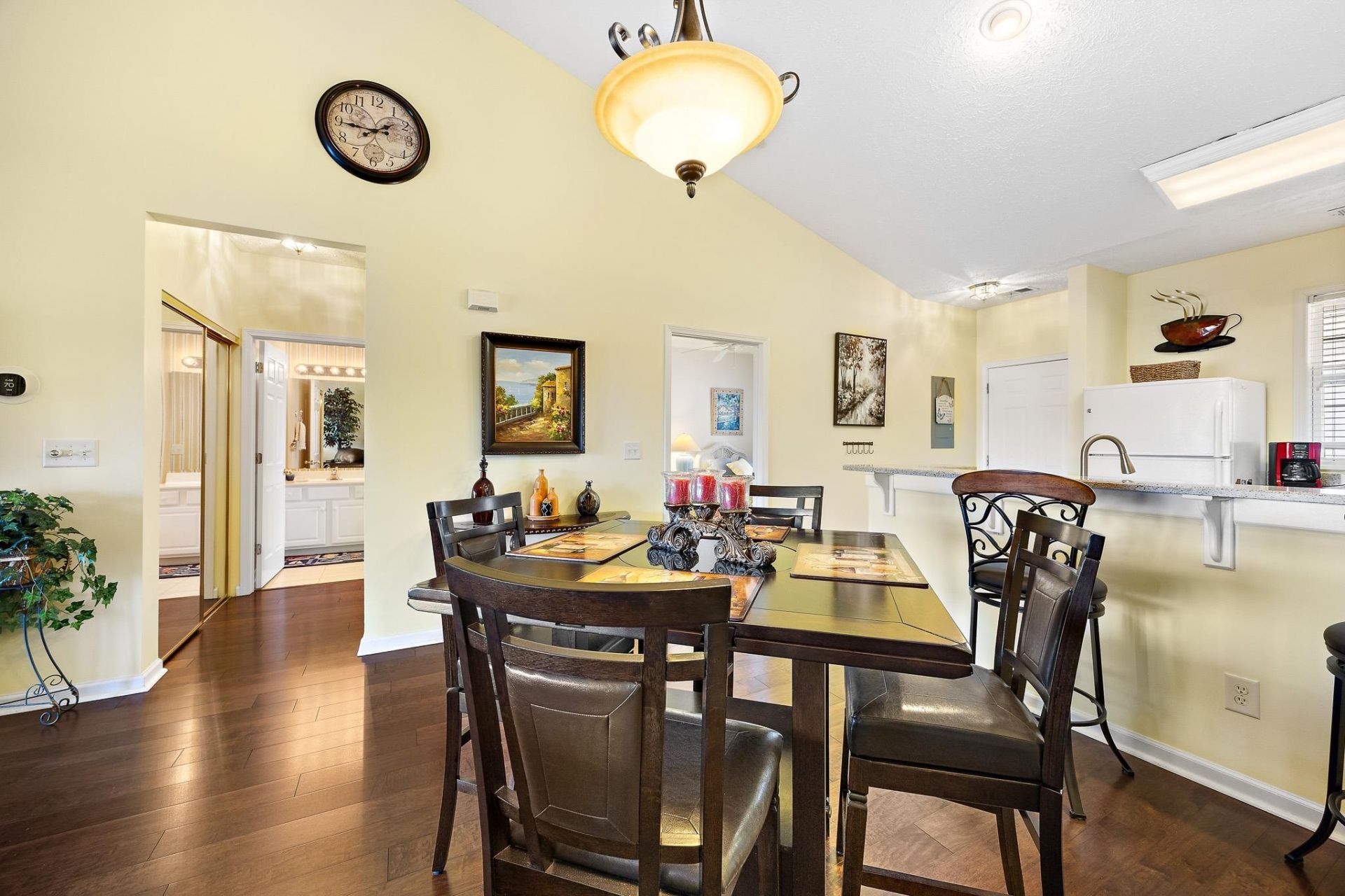 901 West Port Dr. Photo 7