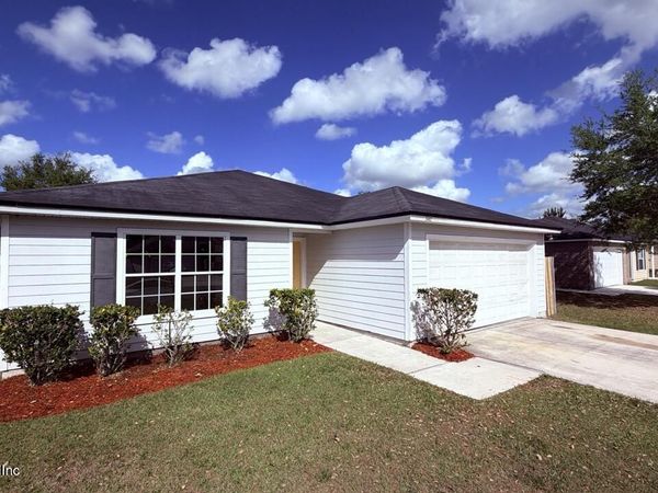 5462 VILLAGE POND Court, Jacksonville, FL 32210