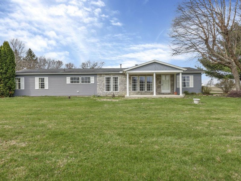 895 Becks Knob Road SW, Lancaster, OH 43130 Photo 1