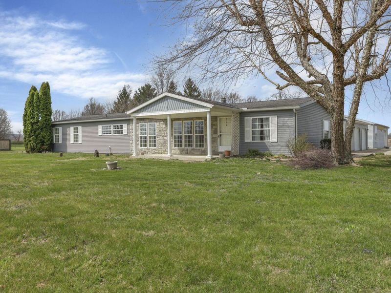 895 Becks Knob Road SW, Lancaster, OH 43130 Photo 2