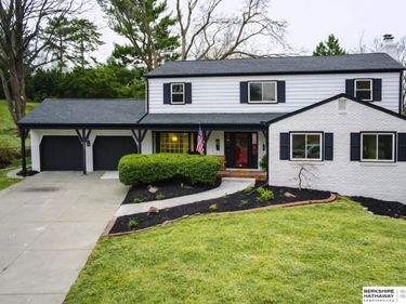 9468 Jackson Circle, Omaha, NE 68114