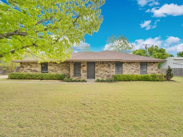 104 Prairie View Lane, Red Oak, TX 75154