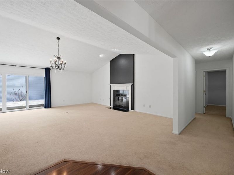 889 Lynnhaven Lane , Akron, OH 44313 Photo 6