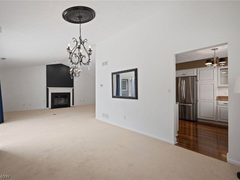 889 Lynnhaven Lane , Akron, OH 44313 Photo 8