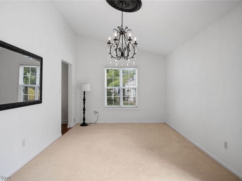 889 Lynnhaven Lane , Akron, OH 44313 Photo 9